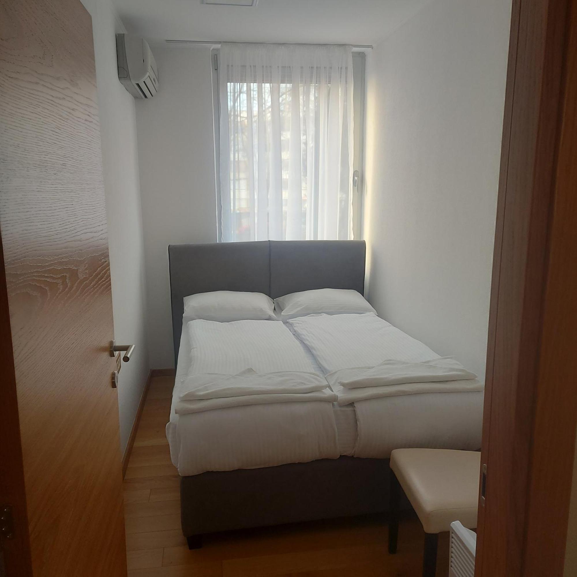 Apartman Centar Bulevar Ex Sa Garazom Banja Luka Exterior photo