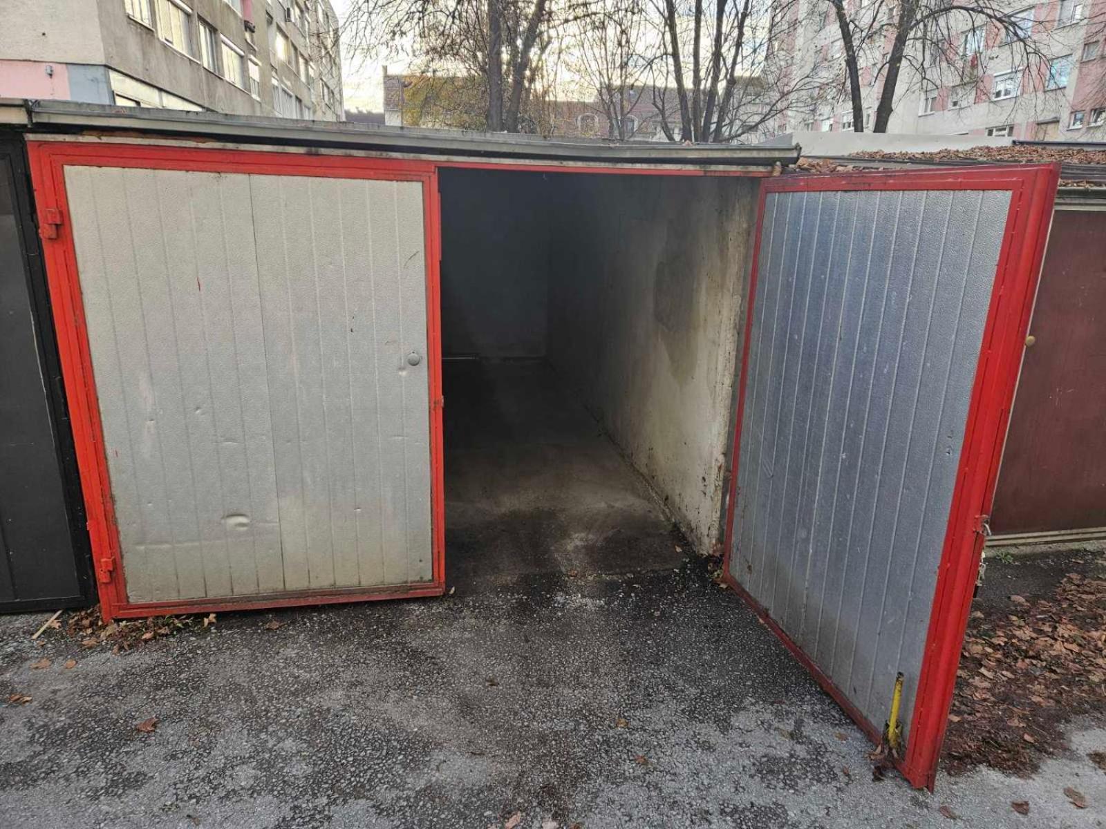 Apartman Centar Bulevar Ex Sa Garazom Banja Luka Exterior photo