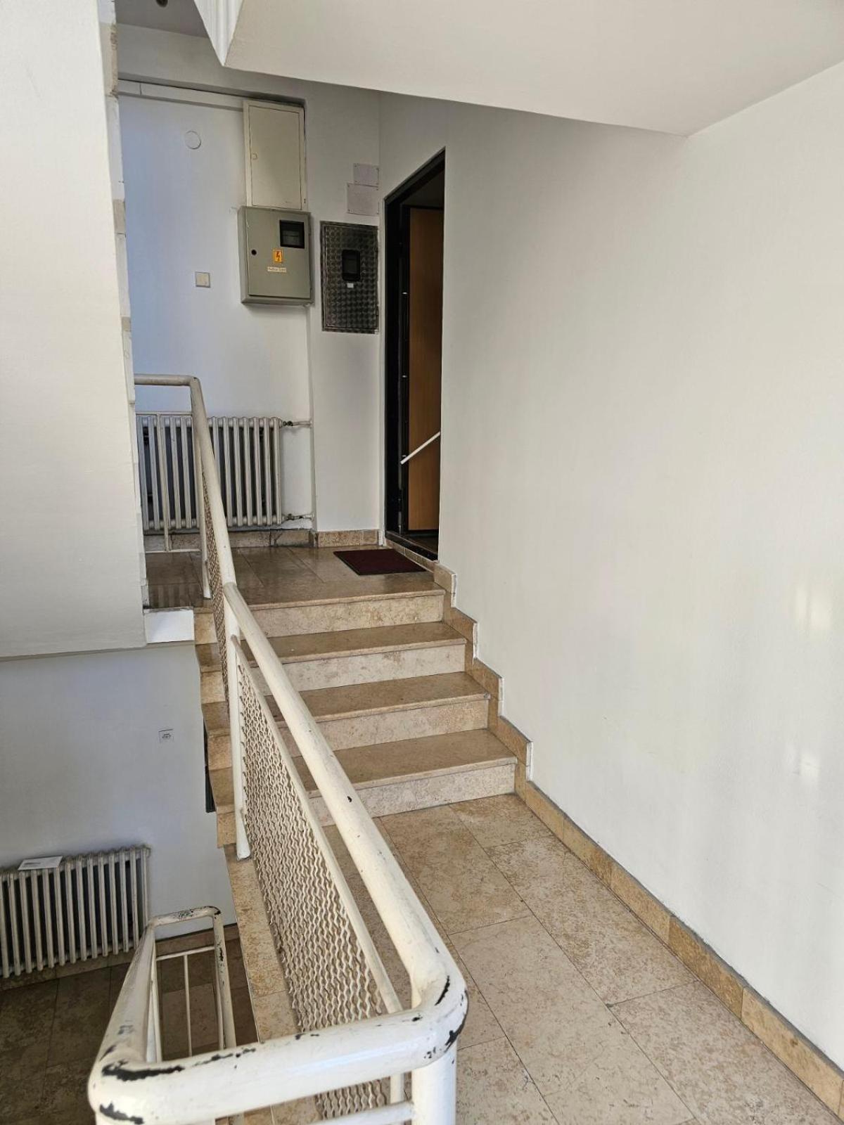 Apartman Centar Bulevar Ex Sa Garazom Banja Luka Exterior photo