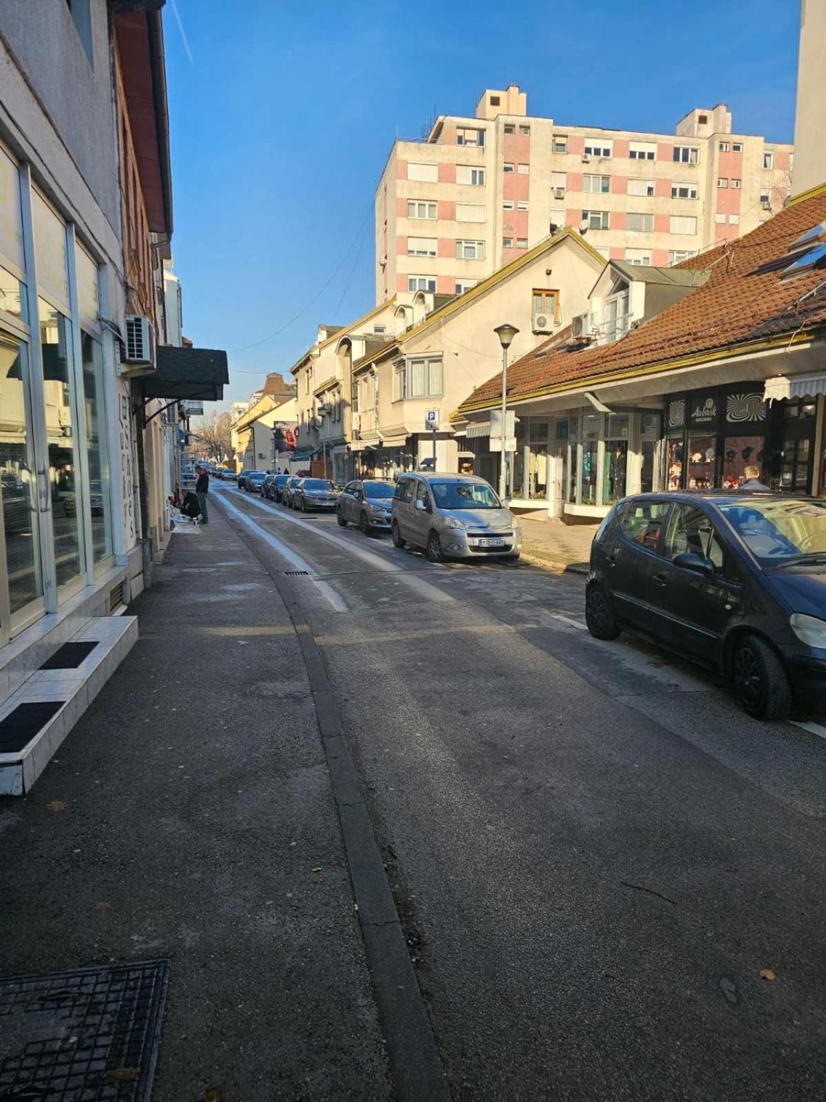 Apartman Centar Bulevar Ex Sa Garazom Banja Luka Exterior photo