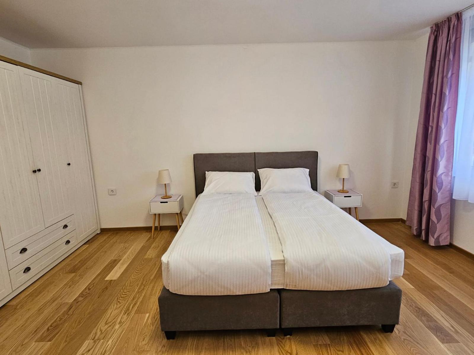 Apartman Centar Bulevar Ex Sa Garazom Banja Luka Exterior photo